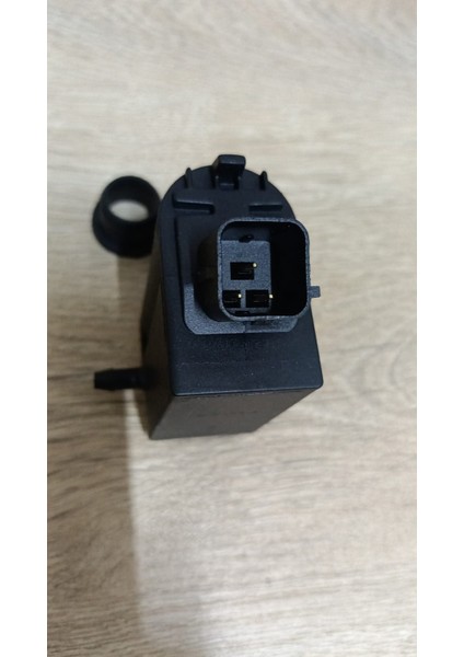 98510-1C100 Su Fiskiye Motoru Çift Çıkış Getz 03- / I20 07- / I10 07- / Rıo Kyota modelleri