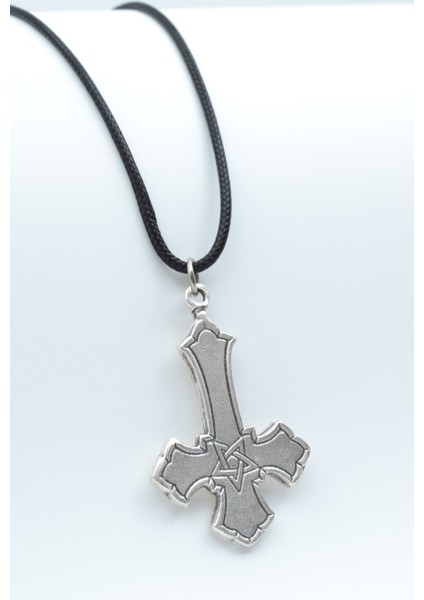 Ters Haç - Davut Yıldızı Gümüş Kaplama Deri İp Kolye