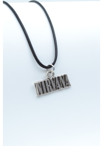 Nirvana Gümüş Kaplama Deri İp Kolye