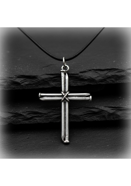 Çivili Haç Gümüş Kaplama Deri Ip Kolye fırsatları