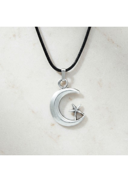 Ay Yıldız Gümüş Kaplama Deri İp Kolye modelleri