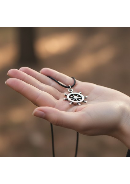 Dümen Gümüş Kaplama Deri İp Kolye fırsatları