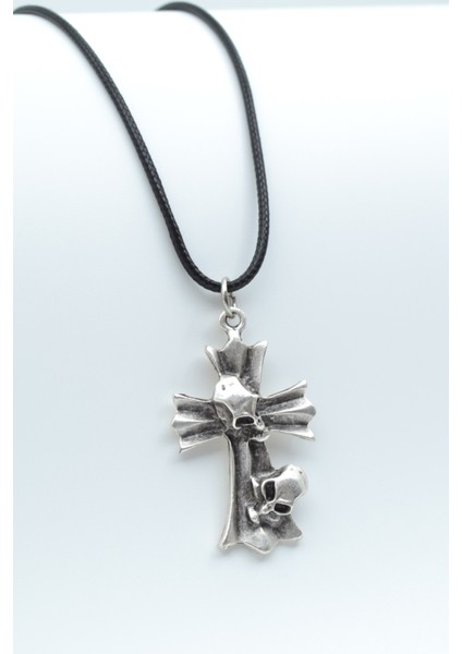 Kuru Kafa Haç Gümüş Kaplama Deri İp Kolye