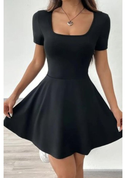 Kare Yaka Şort Detaylı Dalgıç Elbise Siyah