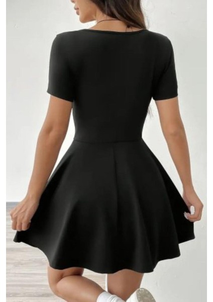 Kare Yaka Şort Detaylı Dalgıç Elbise Siyah modelleri