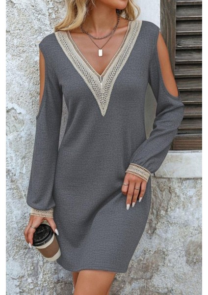 Omuz Açık V Yaka Dantelli Uzun Kol Waffle Mini Elbise - Gri