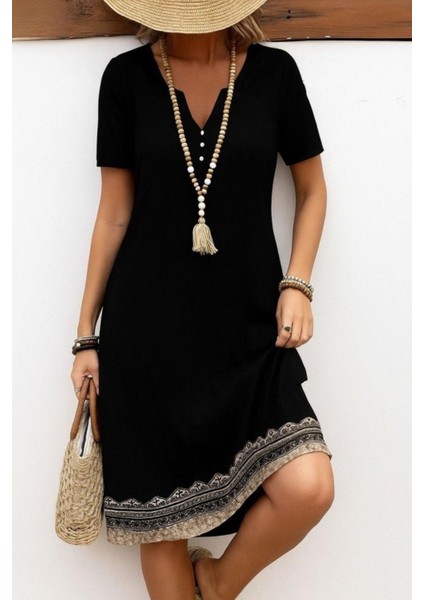 V Yaka Kısa Kollu Etek Ucu Desenli Viskon Elbise - Siyah