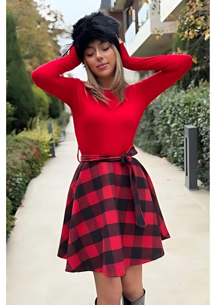 Üstü Viskon Kumaş Altı Ekose Desen Mini Elbise Kırmızı fiyatları