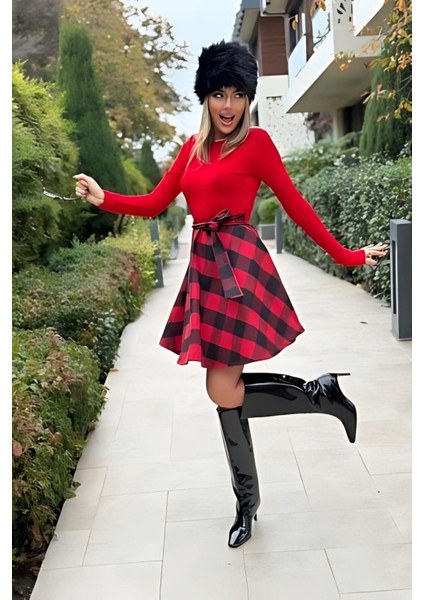 Üstü Viskon Kumaş Altı Ekose Desen Mini Elbise Kırmızı modelleri