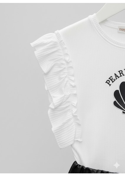 Kız Siyah Deri Etekli Istiridye Baskılı Beyaz Tişörtlü Şık Takım