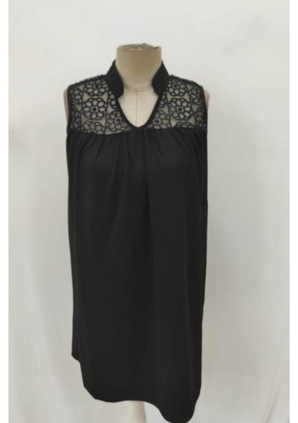 Hakim Yaka Dantel Detaylı Mini Krep Elbise - Siyah fırsatları