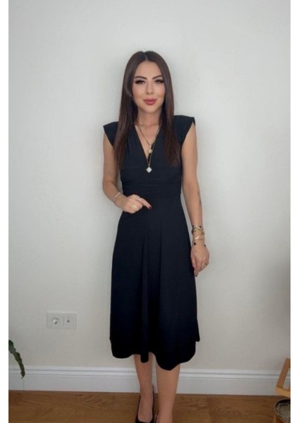 Kruvaze Yaka Bel Büzgülü Krep Elbise - Siyah fiyatları