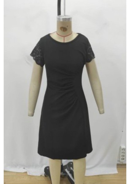 Yuvarlak Yaka Dantel Kollu Bel Büzgülü Viskon Elbise - Siyah fırsatları
