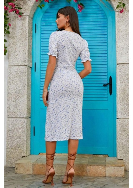 Kısa Kollu Büzgülü Desenli Yırtmaç Detaylı Midi Elbise - Beyaz fırsatları