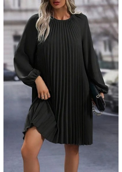 Yuvarlak Yaka Pileli Ithal Krep Elbise - Siyah