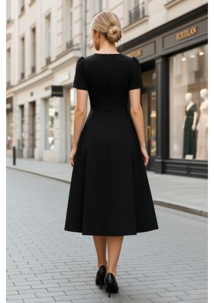 Siyah Kruvaze Yaka Kısa Kollu Midi Elbise – Ofis ve Günlük Şıklık fiyatları