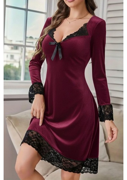 V Yaka Dantel Detaylı Mini Kadife Elbise - Bordo