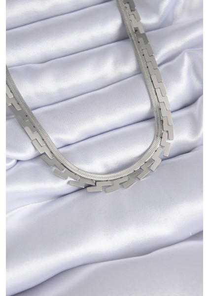 316L Çelik Gümüş Renk Italyan Zincir Labirent Model Kadın Kolye