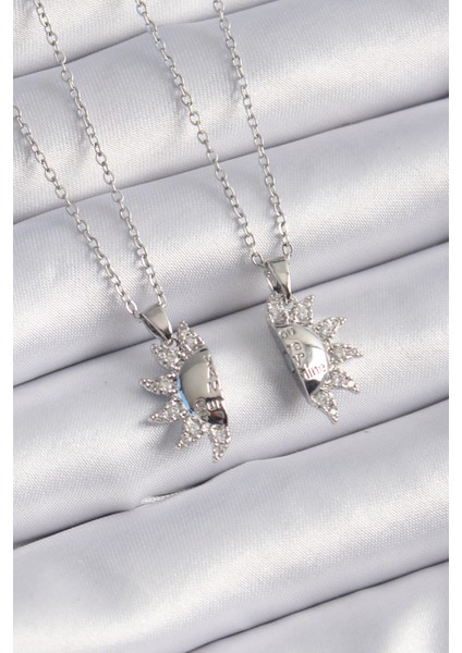 316L Çelik Gümüş Renk Zirkon Taşlı Güneş Model Işleme Yazı Detay Arkadaşlık Kolyesi