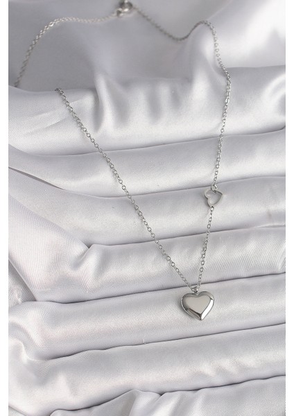 316L Çelik Gümüş Renk Zincir Kalp Detay Kalp Figür Kadın Kolye fiyatları