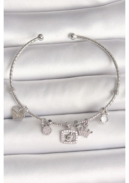 Pirinç Gümüş Renk Sallantı Zirkon Taşlı Ayıcık Figür Taç Detay Charm Kadın Bileklik