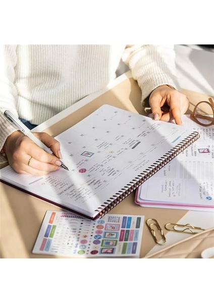 Süresiz Haftalık Spiralli Masaüstü Planlayıcı 24X34 cm - Desk Planner Bordo fırsatları