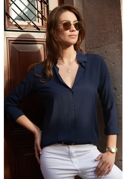 Kadın Uzun Kollu Dokuma Kumaş Klasik Gömlek