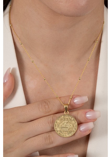 925 Ayar Gümüş Kolye Altın Yaldızlı Top Top Zincirli Hz. Süleyman Mührü Kolye SGTL13136GOLD fırsatları