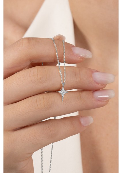 925 Ayar Gümüş Kolye Rodyumlu Zirkon Taşlı Minimal Kutup Yıldızı Kolye SGTL13149RODAJ