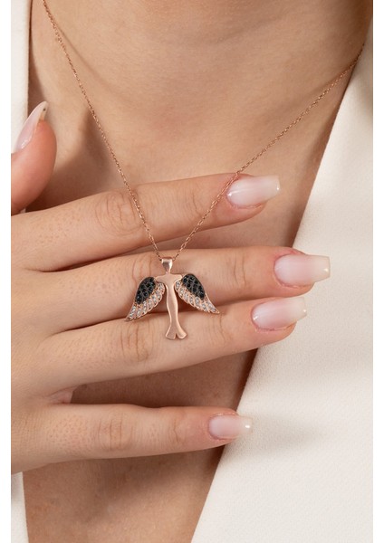 925 Ayar Gümüş Kolye Rose Siyah Taşlı Kanatlı Yükseliş Kolyesi SGTL13144ROSE fiyatları