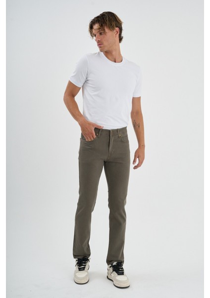 Erkek Regular Fit Rahat Kesim Esnek Likralı Örme Jeans indirimleri
