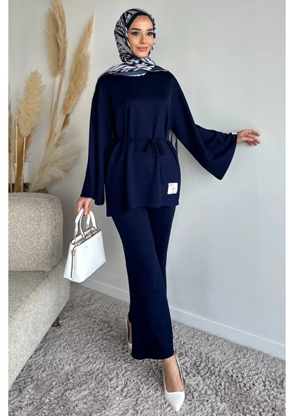 Amblem Detaylı Tunik Bel Lastikli Pantolon Tesettür Ikili Takım P-00019262