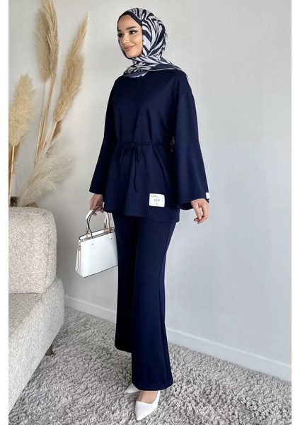 Amblem Detaylı Tunik Bel Lastikli Pantolon Tesettür Ikili Takım P-00019262 fiyatları