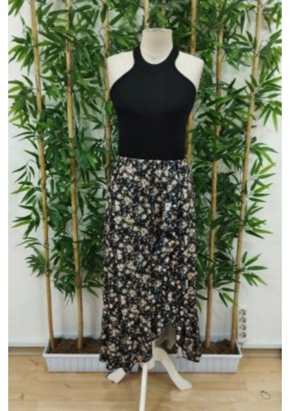 Çiçek Desenli Asimetrik Etekli Halter Yaka Elbise - Siyah fırsatları