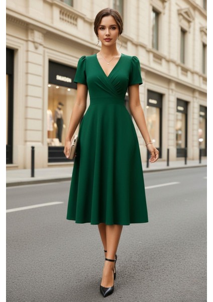 Yeşil Kloş Midi Elbise V Yaka Kruvaze Kesim Şık Günlük Elbise