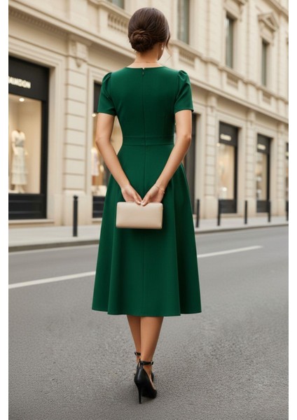 Yeşil Kloş Midi Elbise V Yaka Kruvaze Kesim Şık Günlük Elbise modelleri
