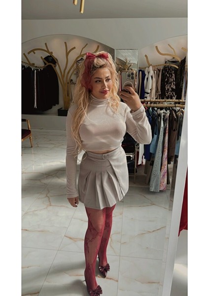 Pileli Düğmeli Gri Kloş Mini Elbise – Lüks Zarafet