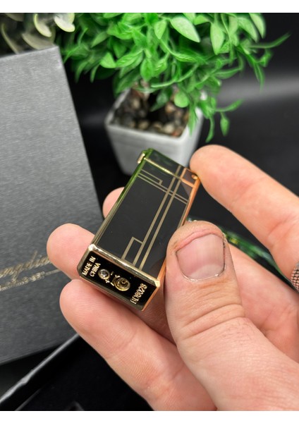 2025 Yan Sürgülü Gaz Çakmak | Taşlama Tekerlekli Torch Alev High-End Gazlı Koleksiyonluk Çakmak modelleri