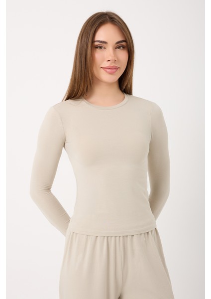 Ultra Soft Penye Modal Yuvarlak Yaka Bluz indirimleri