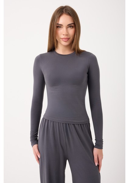 Ultra Soft Penye Modal Yuvarlak Yaka Bluz