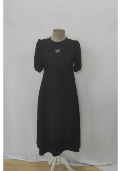 Balon Kollu Broş Detaylı Midi Krep Elbise - Siyah fırsatları