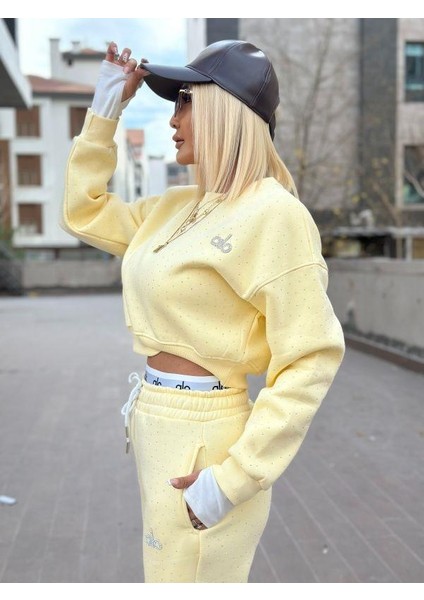 5798 Serpme Taş Aksesuarlı Takım Sarı