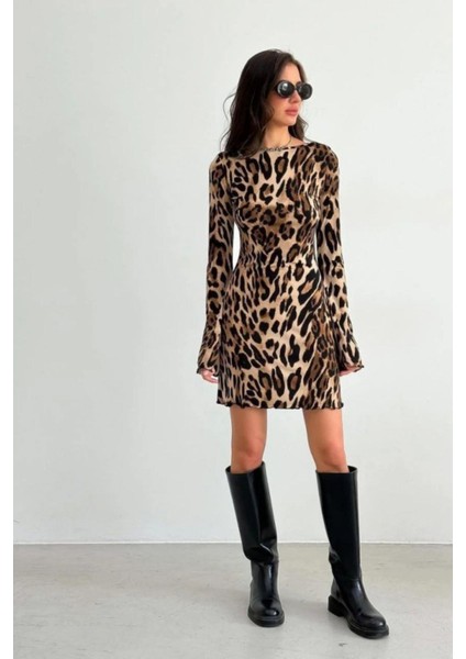 Dalgıç Kumaş Leopar Desenli Sırt Dekolteli Mini Elbise - Leopar modelleri