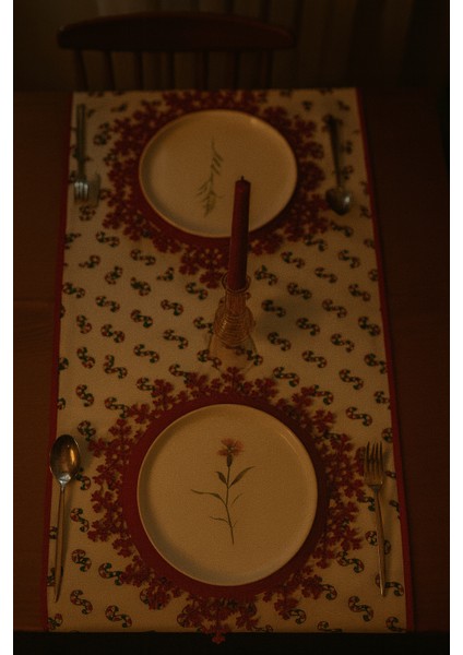 Şeker Desenli Runner Kırmızı-Beyaz 150CM/50CM indirimleri