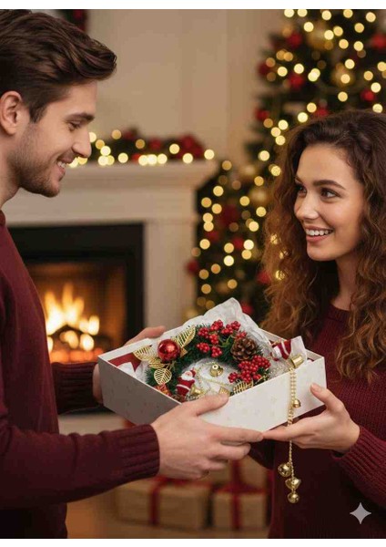 Yılbaşı Kapı Süsü ( Çelenk) 21 cm + 1,50 mt Yılbaşı Zincir fırsatları