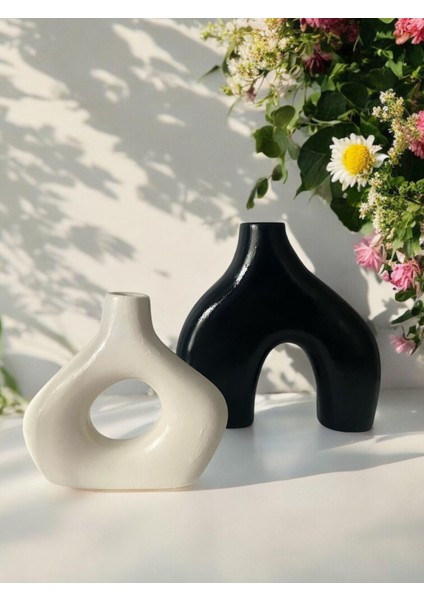 Modern Iskandinav Dekoratif Vazo Seti – Siyah & Beyaz – Büyük Boy 20 cm + Küçük Boy 15 cm – Minimal Seramik Görünümlü Ev Dekor Obje fiyatları