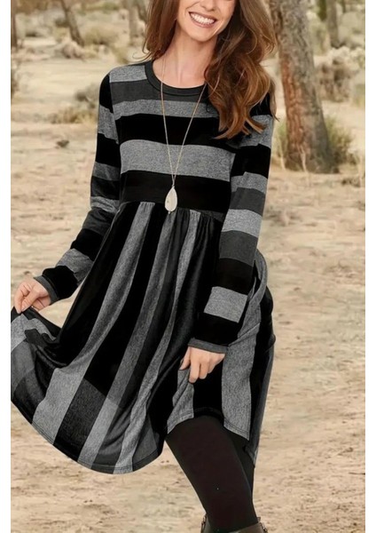 Bisiklet Yaka Çizgi Desenli Süprem Elbise - Siyah fiyatları