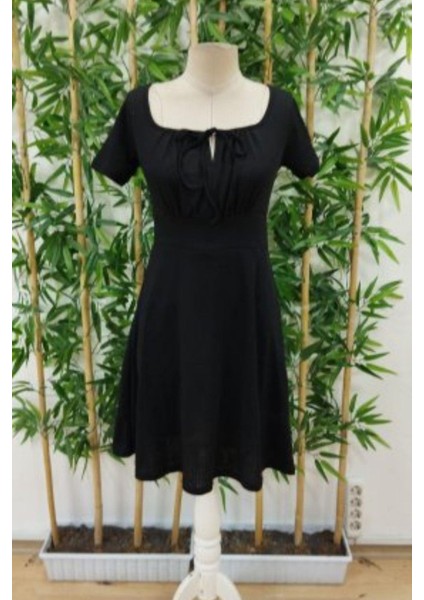 Kısa Kollu Bağcık Detaylı Kaşkorse Elbise - Siyah fırsatları