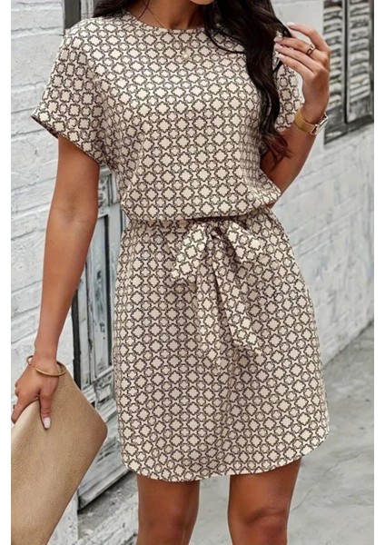 Yuvarlak Yaka Kuşaklı Desenli Süprem Elbise - Desenli fiyatları