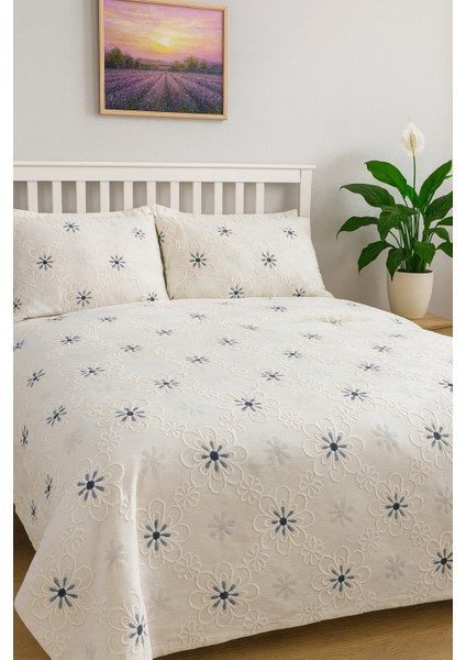 Tek Kişilik Desenli Yatak Örtüsü Seti – 2 Adet Yastık Kılıfı Dahil 180 x 260